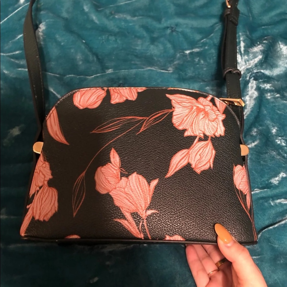 Floral cross body purse